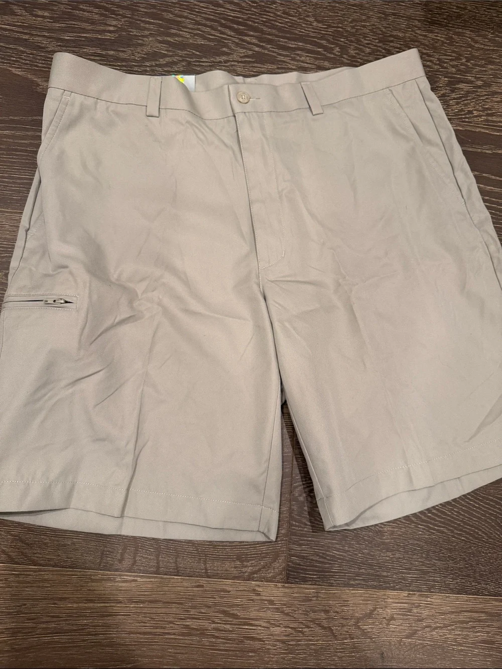 NWT! Champion Champions Tour Dry Performance Golf Mens Shorts - Stone. Size 36